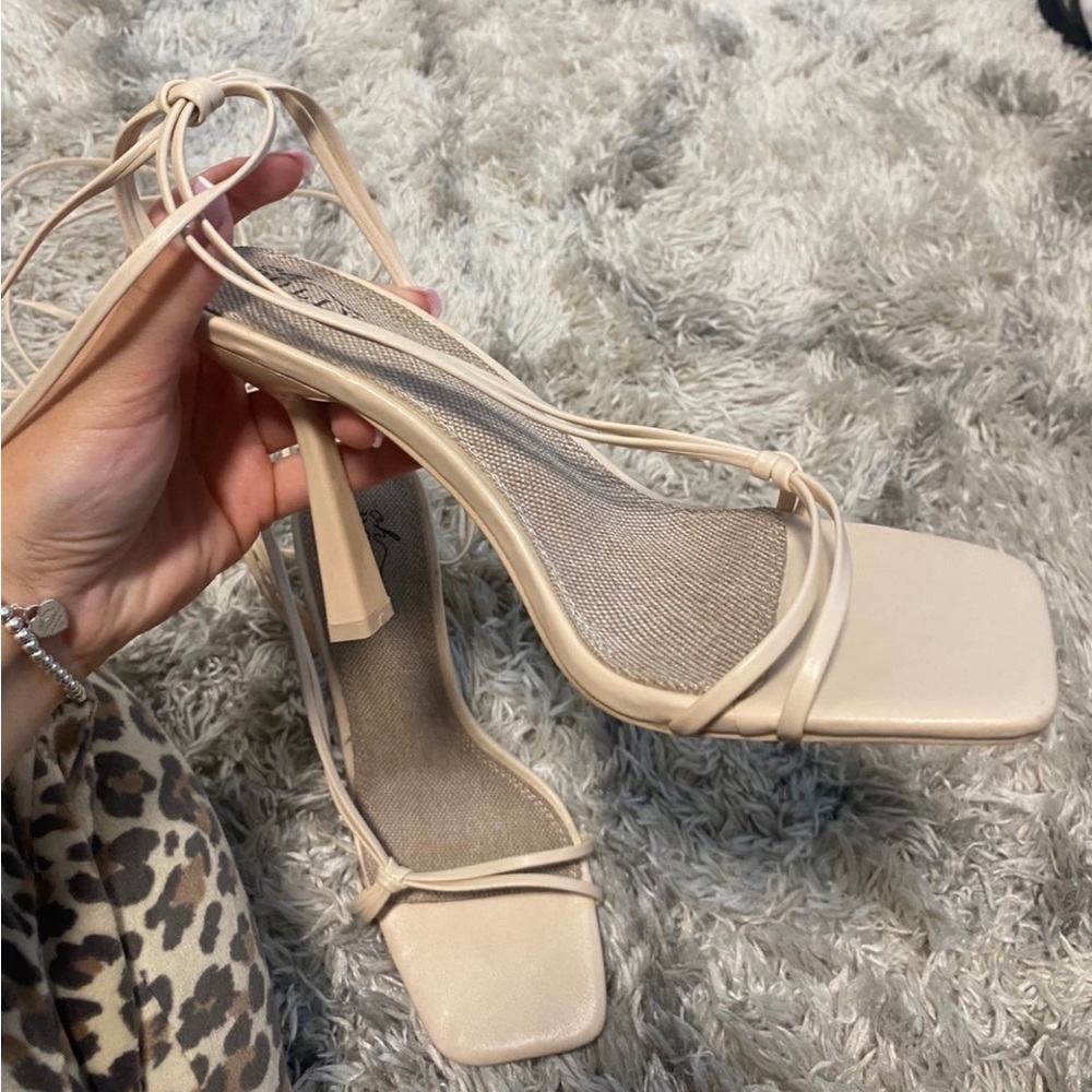 Oh polly tan heels